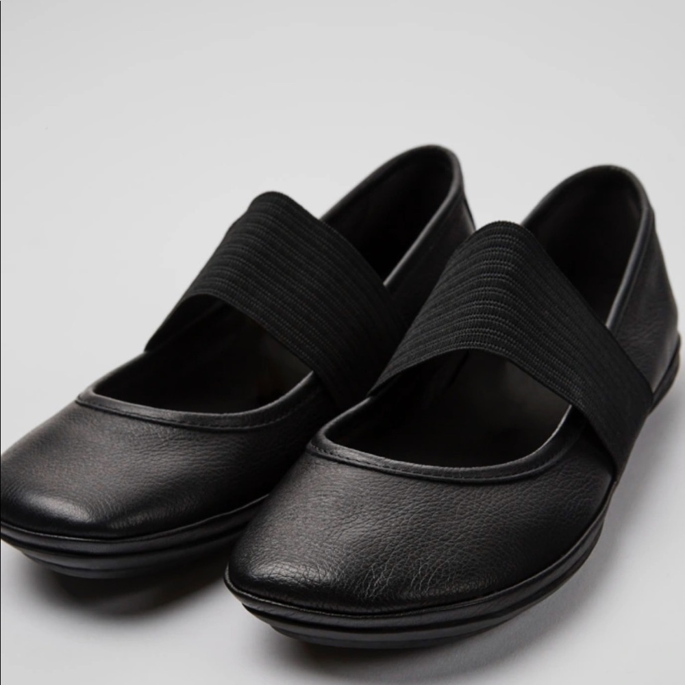 Camper Right Nina Women’s Ballerina Flat
